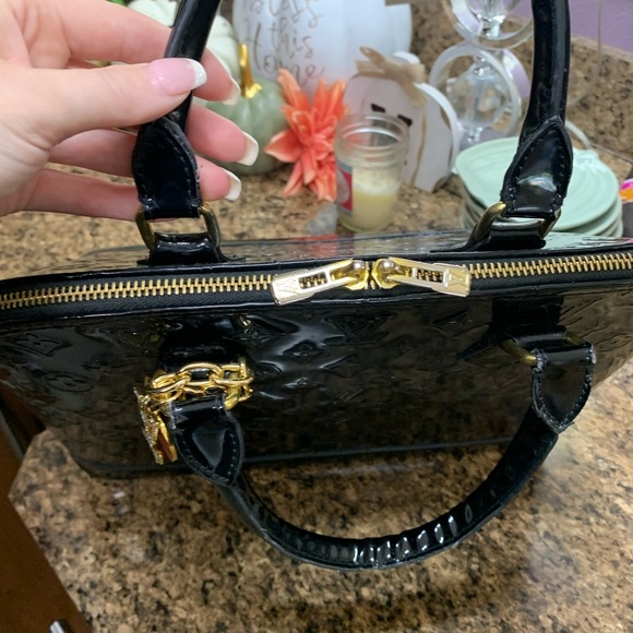 Louis Vuitton Handbag - Picture 12 of 13